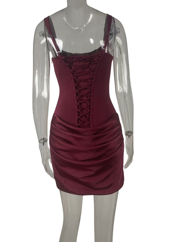 שמלת מיני בעיצוב קיפולים ומחוך קשירה בגב להצמדה במותן - רנטה