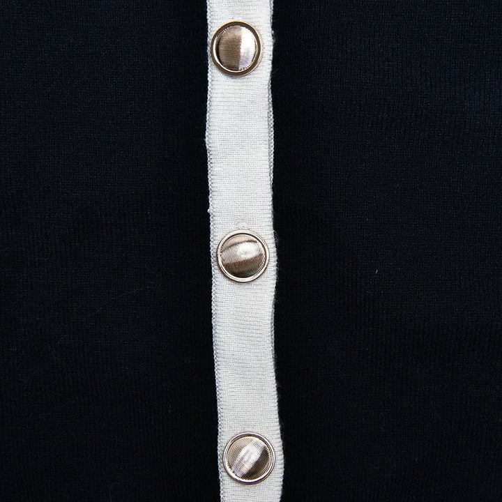 חליפת שני חלקים סרוגה בעיצוב קלאסי מחויט סריג ומכנסיים קצרים - אלנה