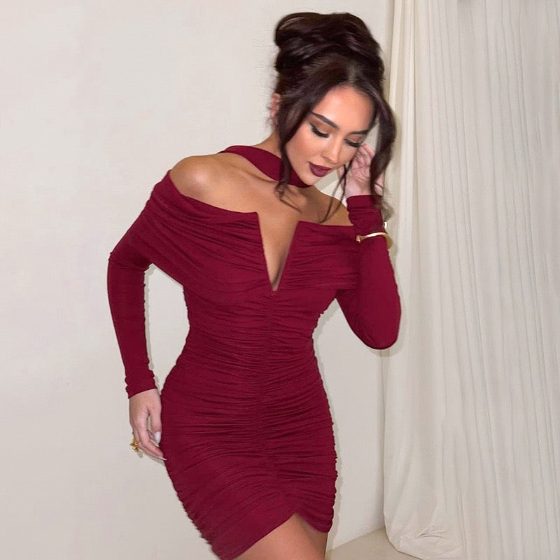 שמלת מיני בעיצוב כיווצים כתפיים חשופות - ג׳ימי