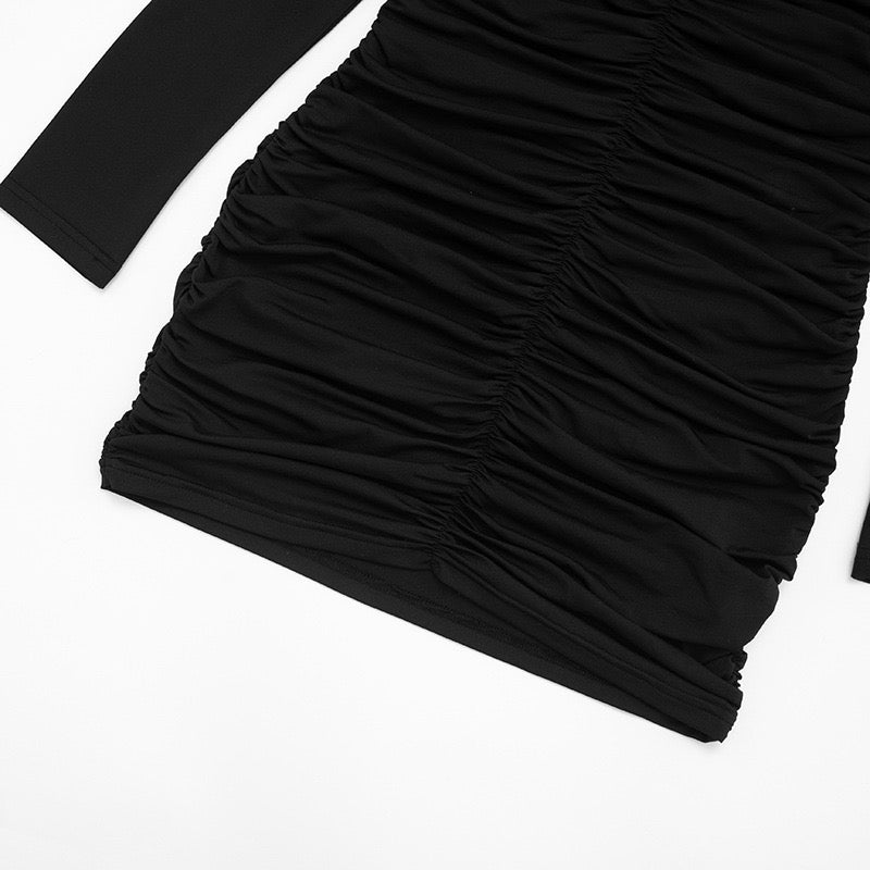 שמלת מיני בעיצוב כיווצים כתפיים חשופות - ג׳ימי