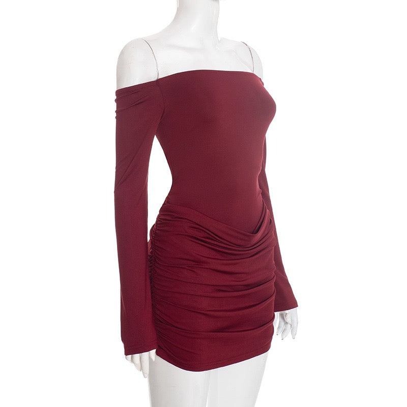 שמלת מיני בעיצוב בגד גוף וקיפולים כתפיים חשופות - רוקי