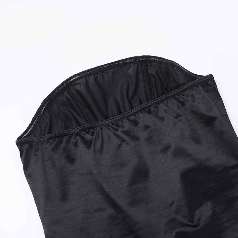 סט שני חלקים סאטן חצאית מקסי וטופ סטרפלס בעיטור צעיף תואם - Amori