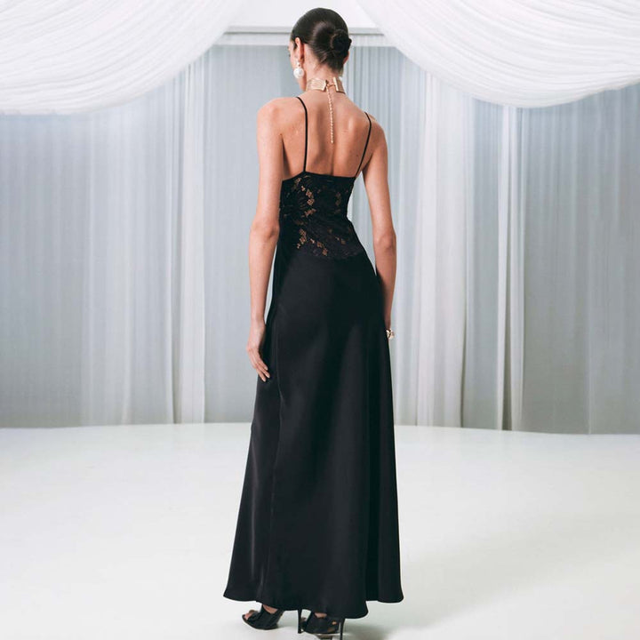 שמלת מקסי סאטן בעיצוב שסע ותחרה - אמורי