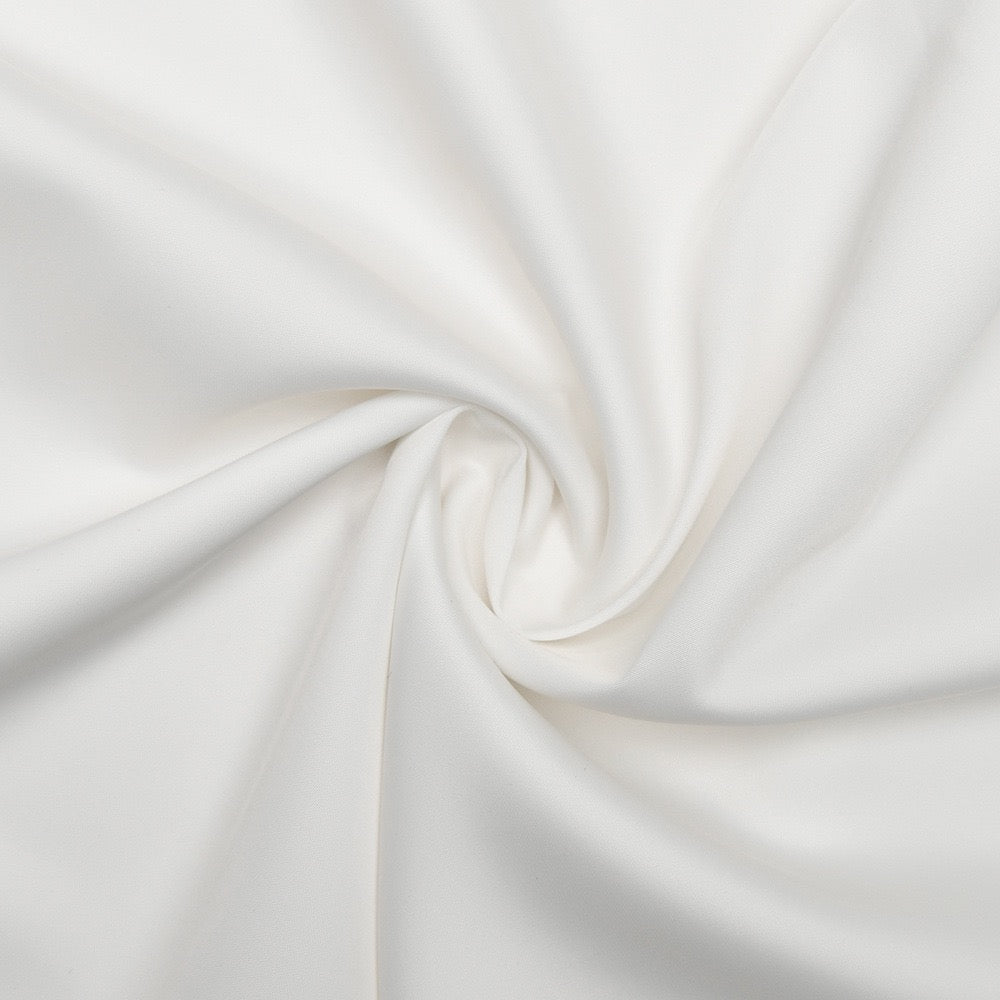 שמלת מקסי סאטן בעיצוב שסע ותחרה - אמורי