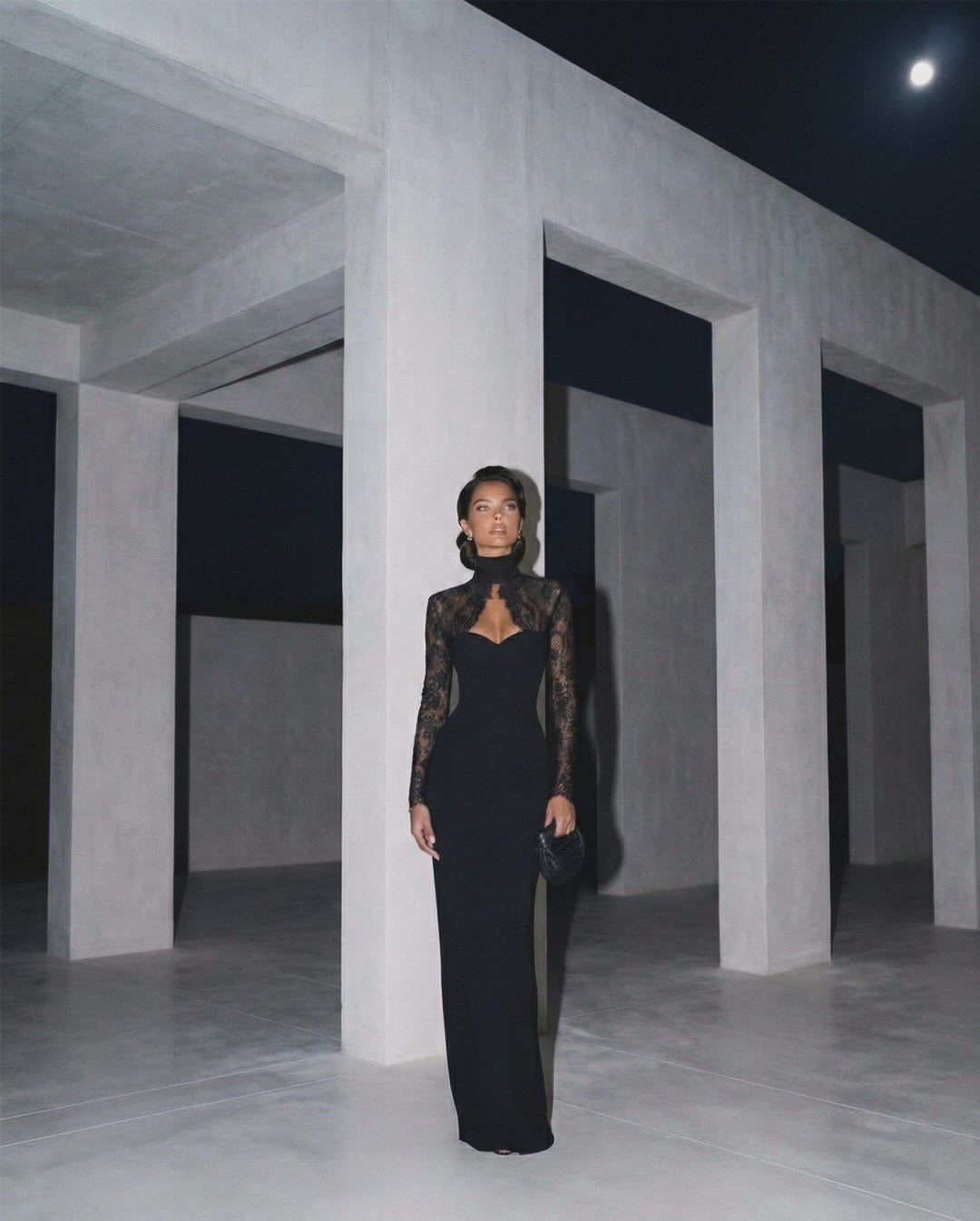 שמלת מקסי בעיטור תחרה - ILAY