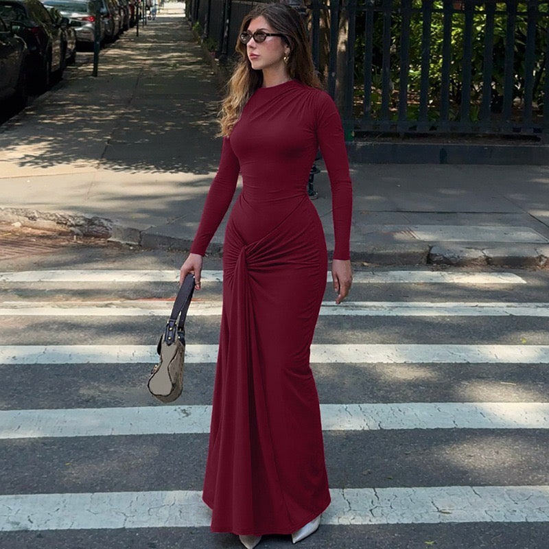 שמלת מקסי בעיצוב כיווצים קשירה בגב להצמדה במותן - הרמוסה