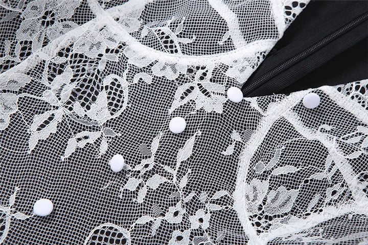 שמלת מקסי אלגנטית מחויטת בעיטור תחרה בעיצוב שסע - YANA