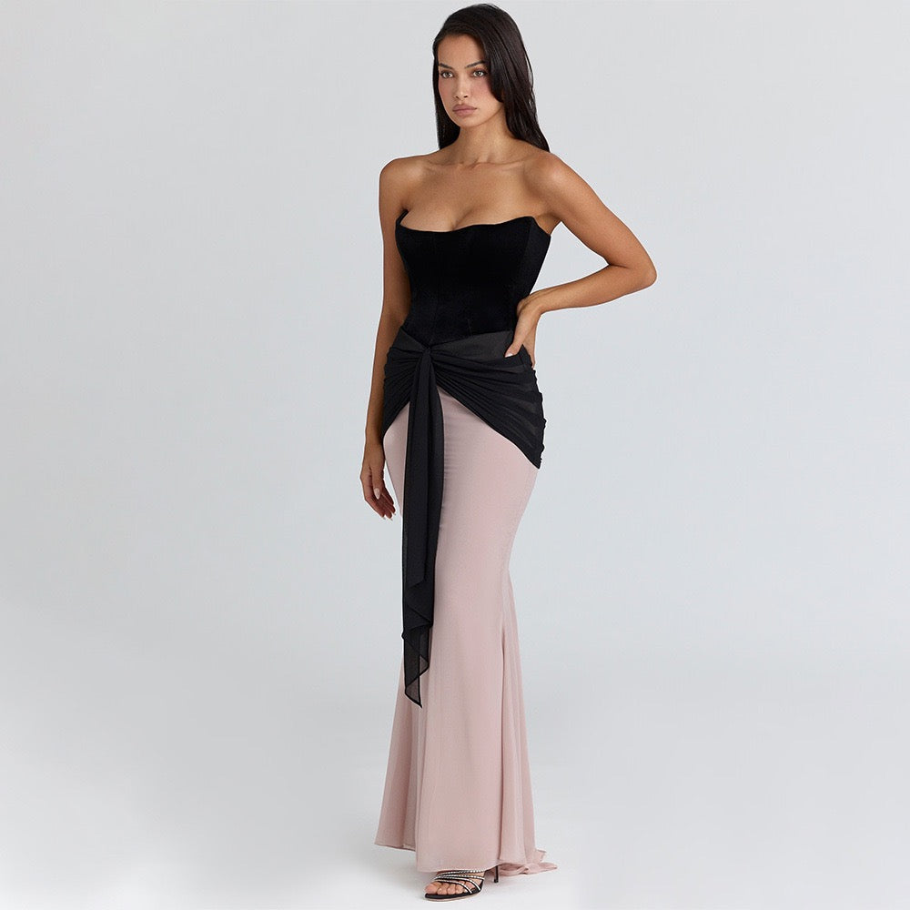 שמלת מקסי סטרפלס מחוך קטיפה בעיצוב כיווצים ושיפון - CAROLS