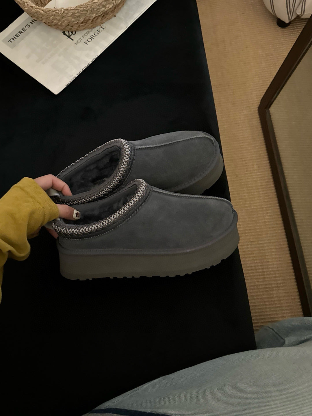 נעלי בית פרוותיות באיכות גבוהה במגוון צבעים