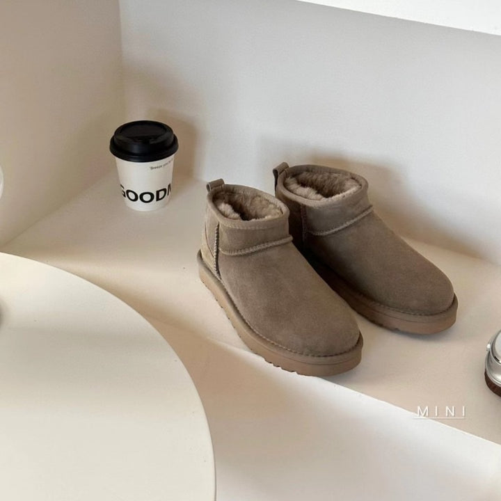 נעליים פרוותיות באיכות גבוהה - שטוח / פלטפורמה