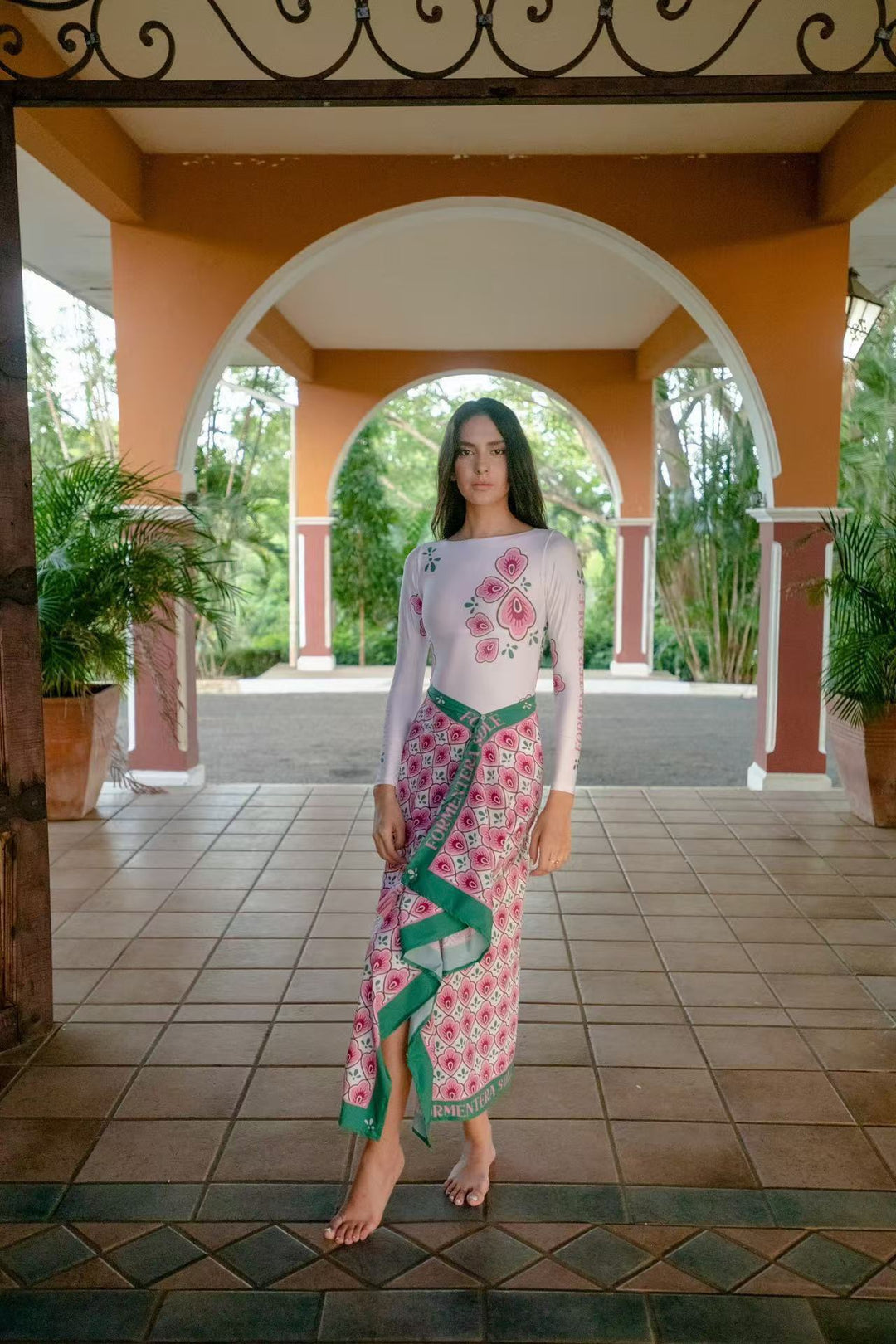 בגד ים צנוע בגד גוף + חצאית - ג׳נה