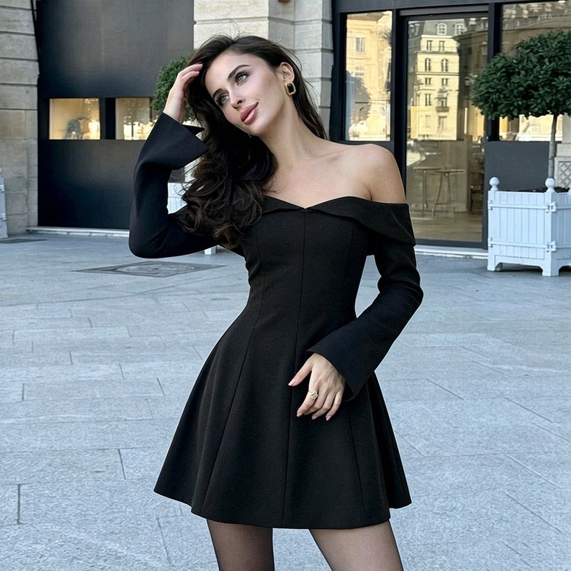 שמלת מיני מחויטת כתפיים חשופות - מילי
