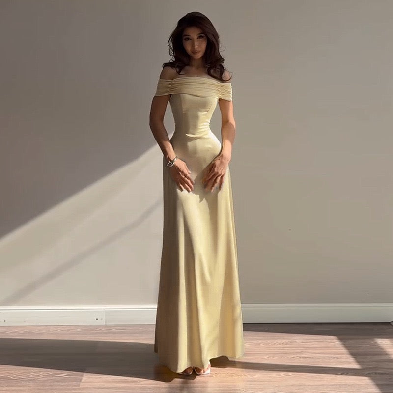 שמלת מקסי סאטן בעיצוב כתפיים חשופות - Hirus