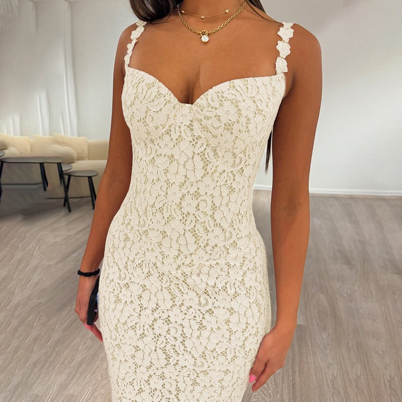 שמלת מקסי תחרה בעיצוב כתפיות פרחים - נורית