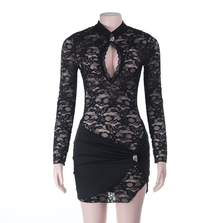 שמלת מיני תחרה בעיטור אבזמים - קורין