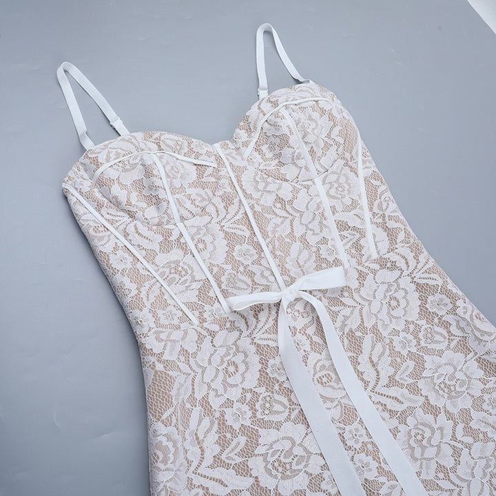 שמלת מקסי תחרה בעיצוב תחתית אטומה - מאריס