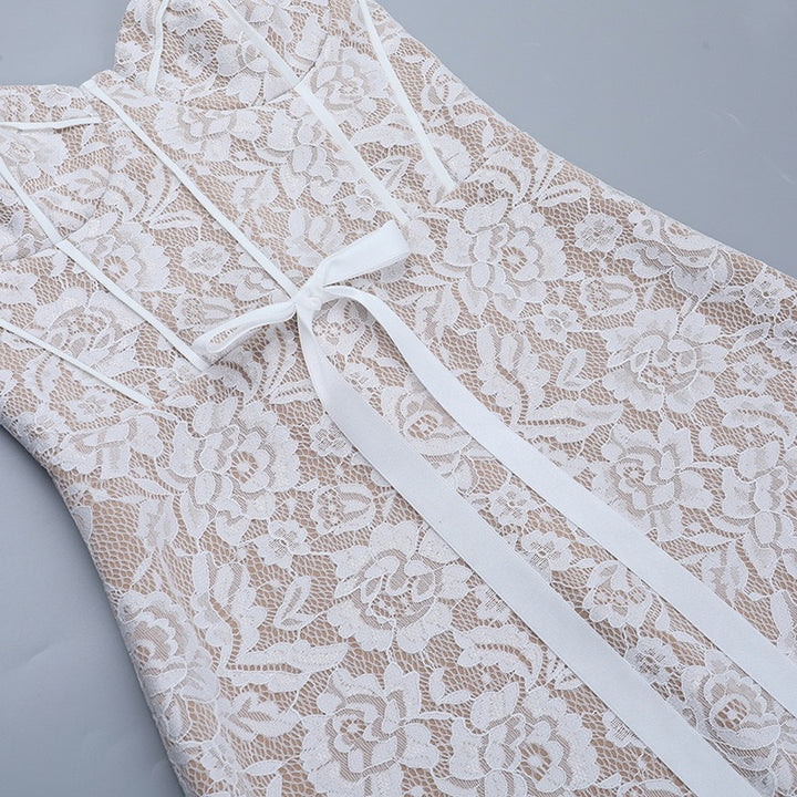 שמלת מקסי תחרה בעיצוב תחתית אטומה - מאריס