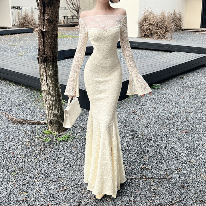 שמלת מקסי תחרה כתפיים חשופות בגזרת בת הים  - מיאל