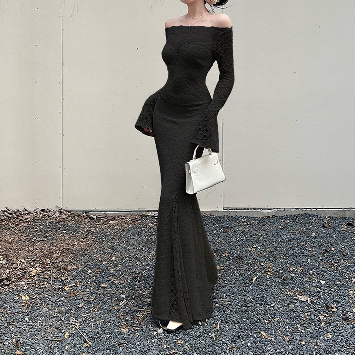 שמלת מקסי תחרה כתפיים חשופות בגזרת בת הים  - מיאל