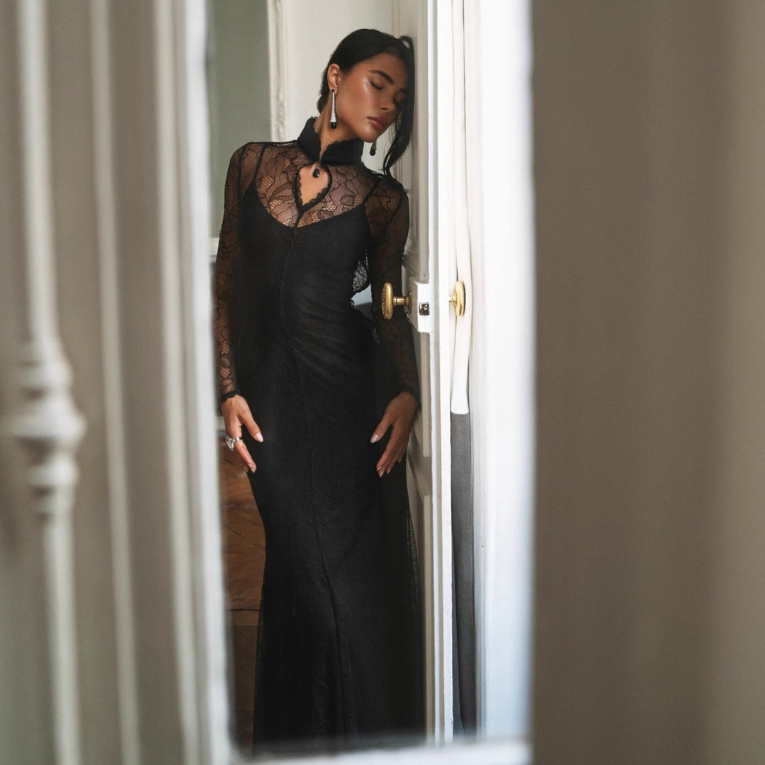 שמלת מקסי בעיטור תחרה צווארון גולף - נואר