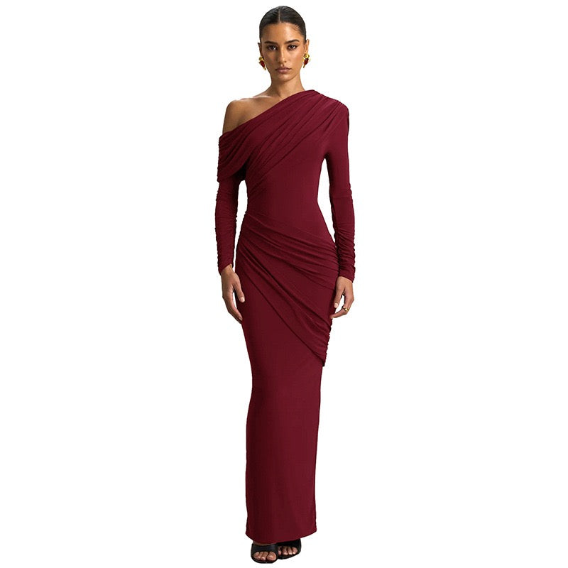 שמלת מקסי בעיצוב כיווצים וקיפולים כתף חשופה - ג׳ודית