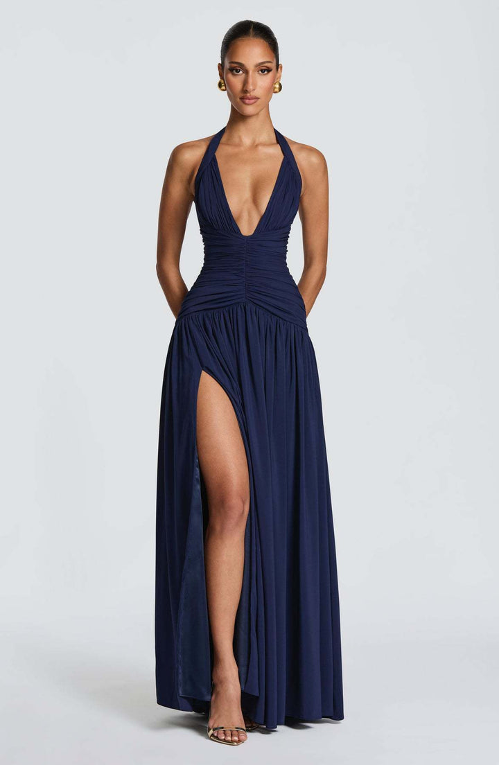 שמלת מקסי אלגנטית קשירה בעורף גב פתוח בעיצוב כיווצים ושסע - SIELA
