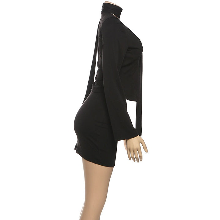 סט שני חלקים טופ וחצאית מיני בעיטור צעיף תואם - רוז