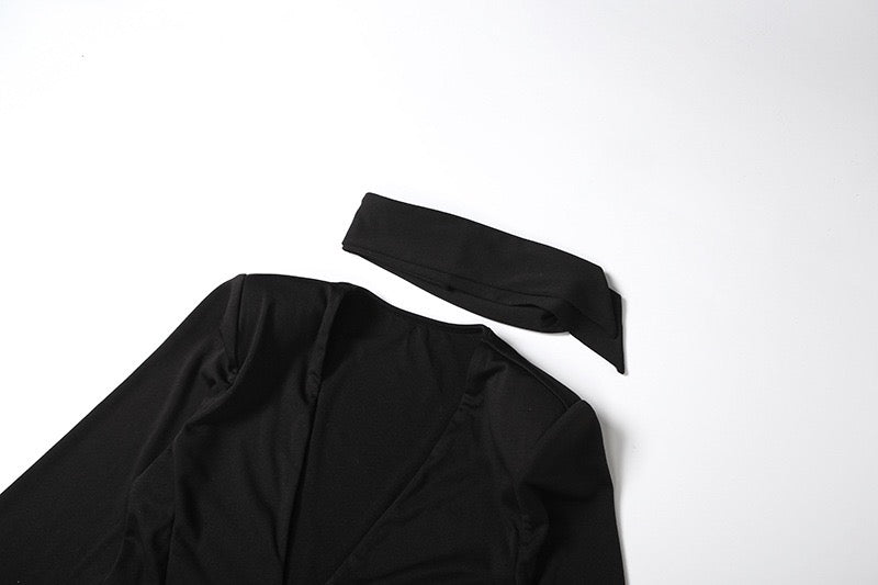 סט שני חלקים טופ וחצאית מיני בעיטור צעיף תואם - רוז