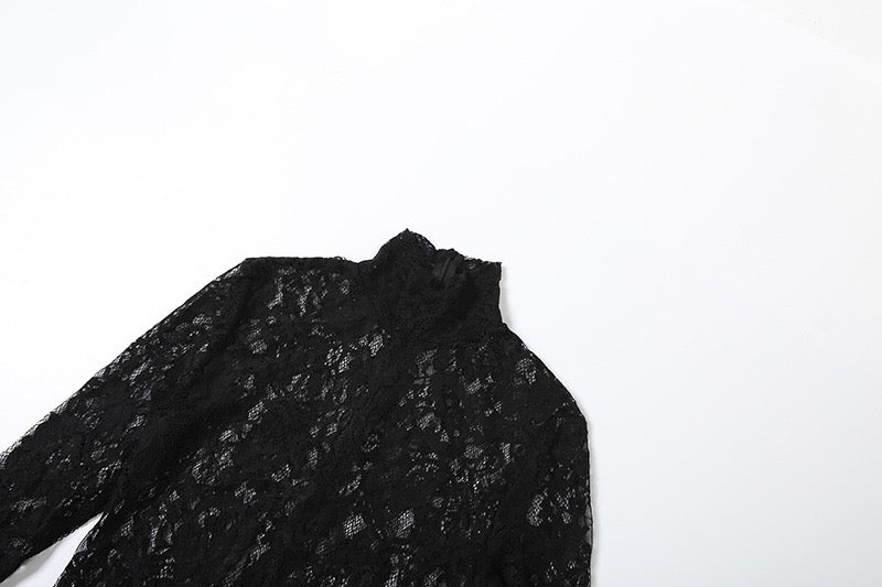 שמלת מקסי גולף בעיצוב תחרה - ג׳ולי