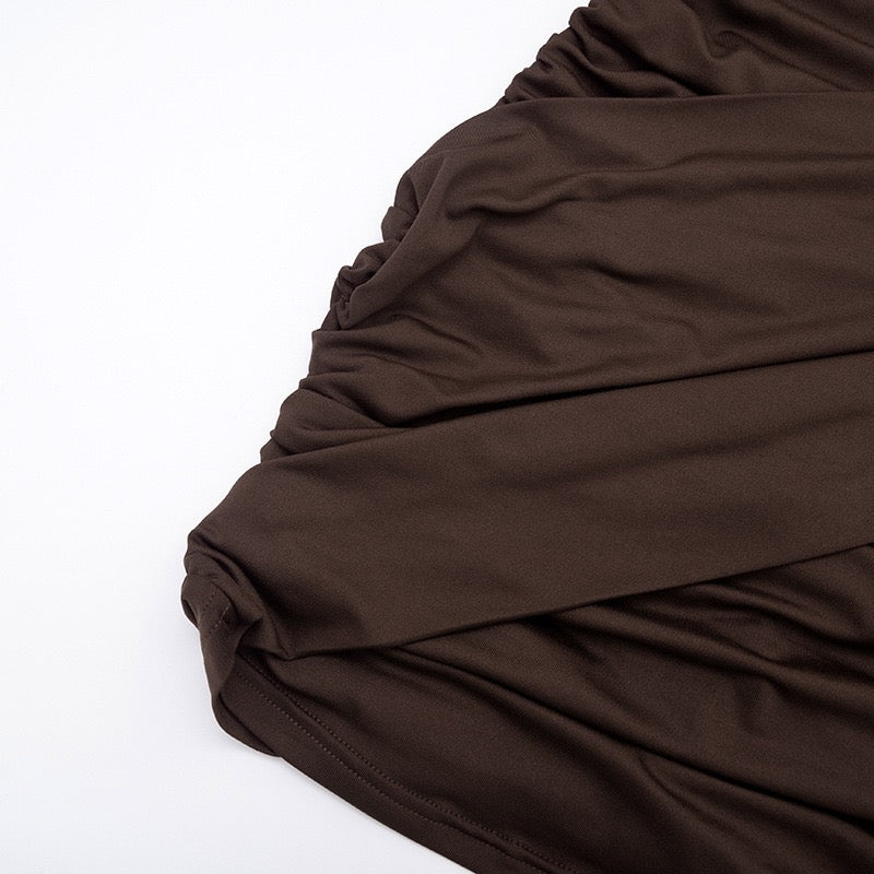 שמלת מיני בעיצוב כיווצים וקיפולים - נוי