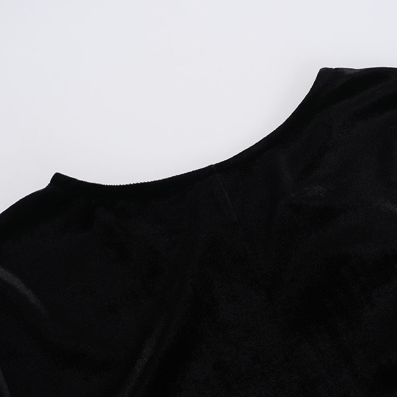 שמלת מיני קטיפה בעיצוב כיווצי בלון סאטן - ארגמן