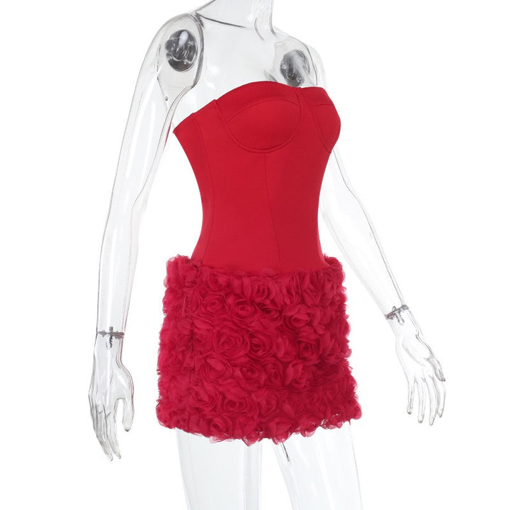 שמלת מיני סטרפלס בעיצוב פרחים 3D - LURA