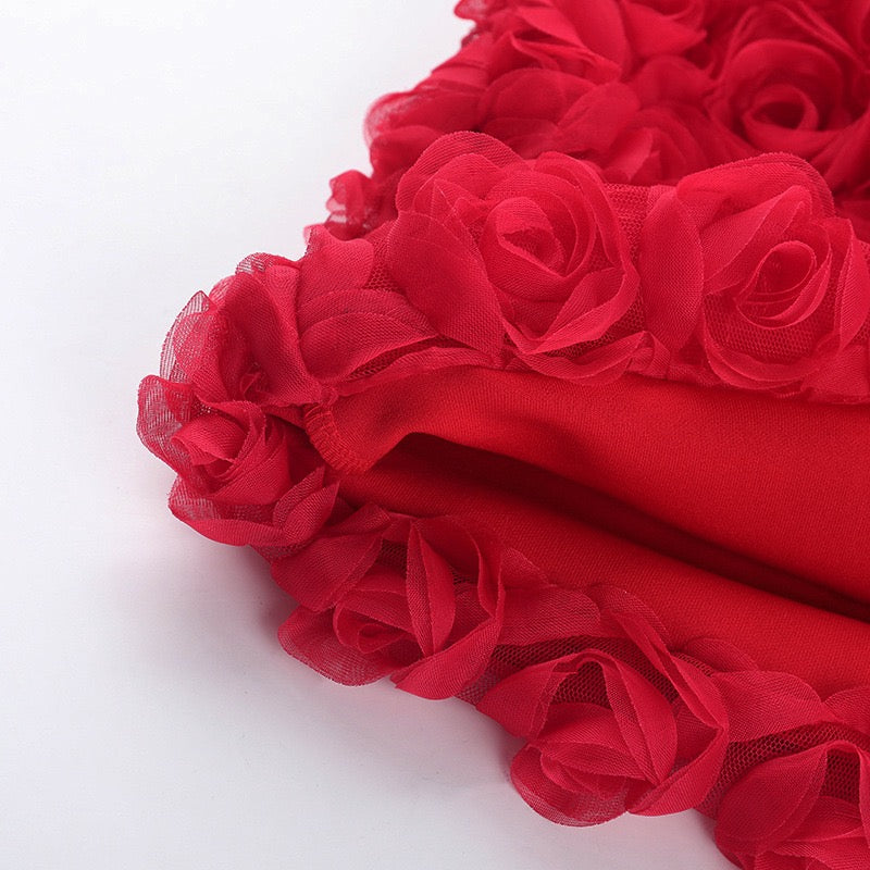 שמלת מיני סטרפלס בעיצוב פרחים 3D - LURA