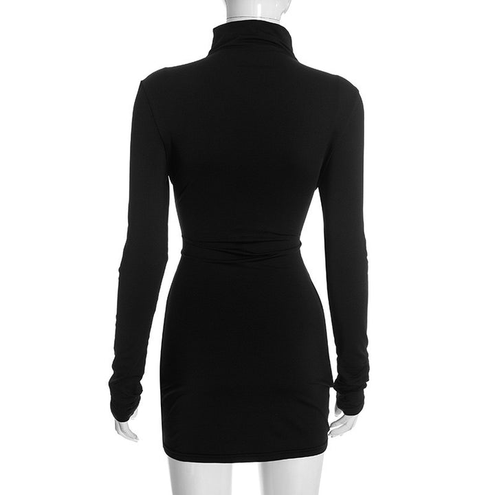 שמלת מיני גולף בעיצוב קיפולי סאטן - סאם