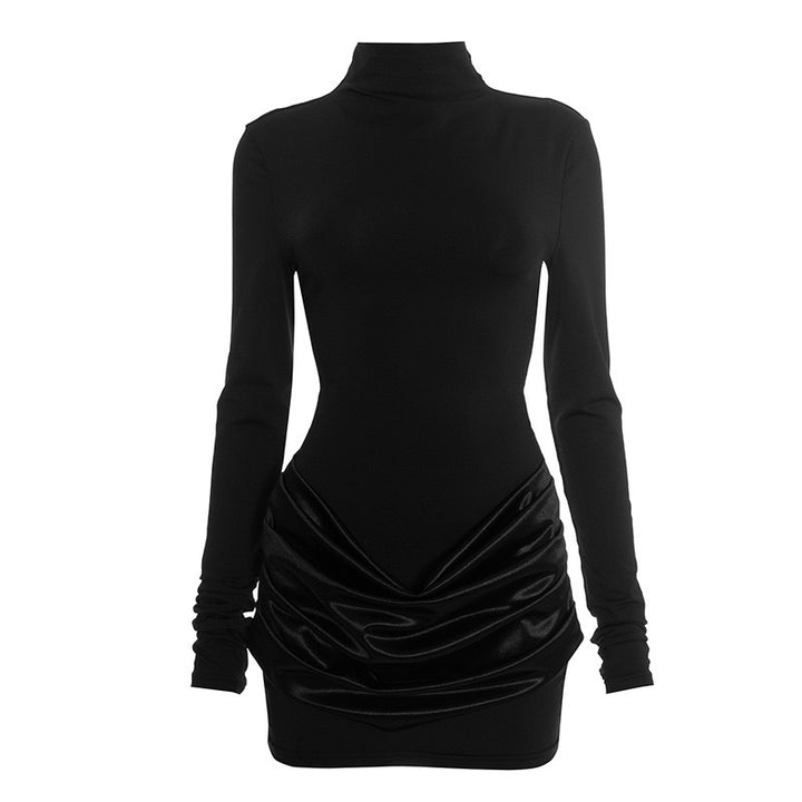 שמלת מיני גולף בעיצוב קיפולי סאטן - סאם