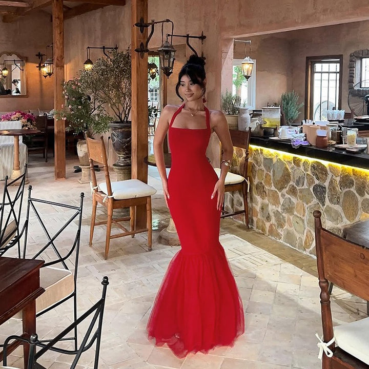 שמלת מקסי בגזרת בת הים גב קשירה בעורף גב פתוח בעיטור טול - מילי