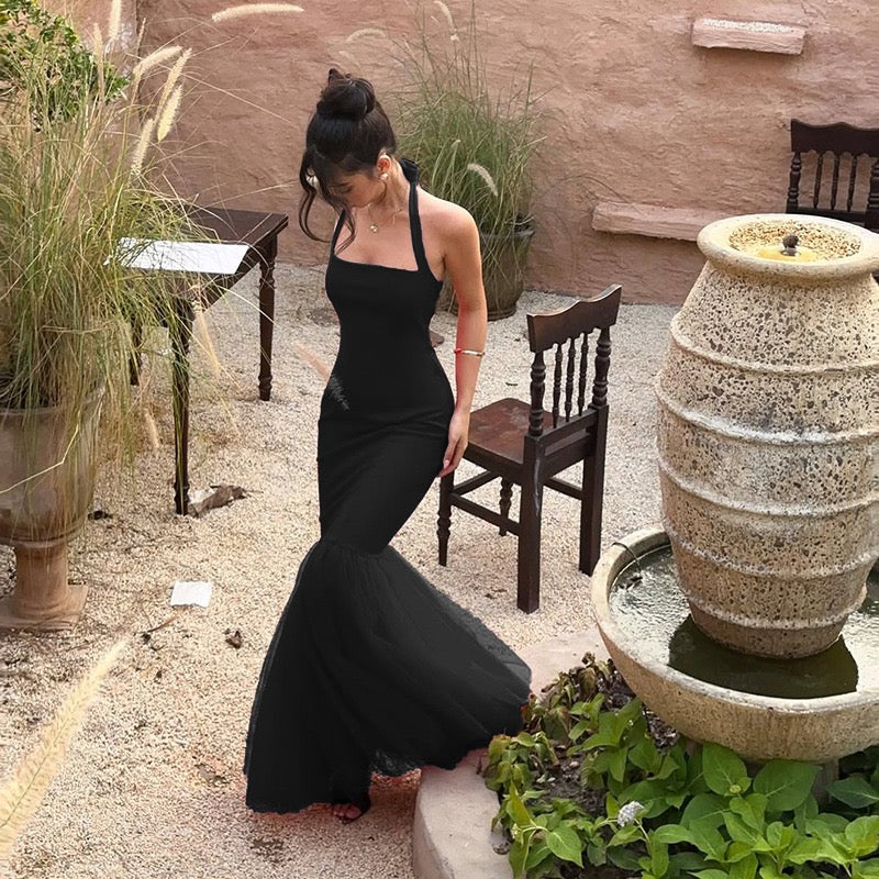 שמלת מקסי בגזרת בת הים גב קשירה בעורף גב פתוח בעיטור טול - מילי