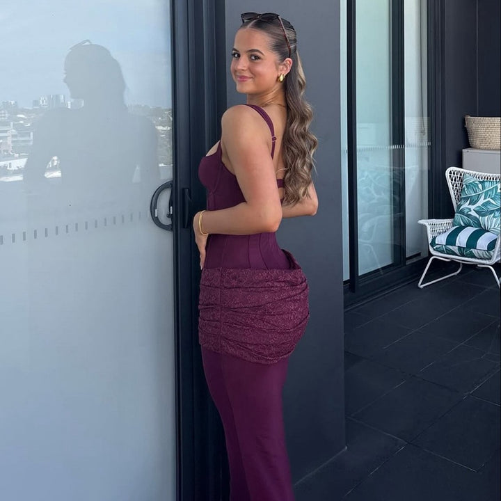 שמלת מקסי צמודה בד מחטב בעיצוב קיפולי תחרה - BAR