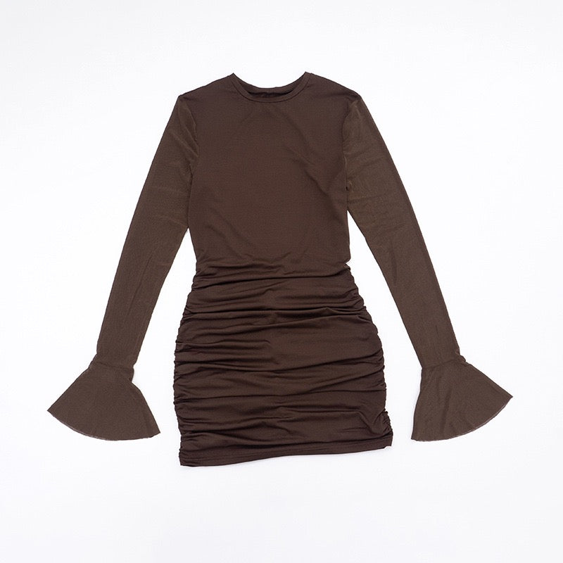 שמלת מיני בעיצוב כיווצים ושרוולי שיפון גב פתוח - רום