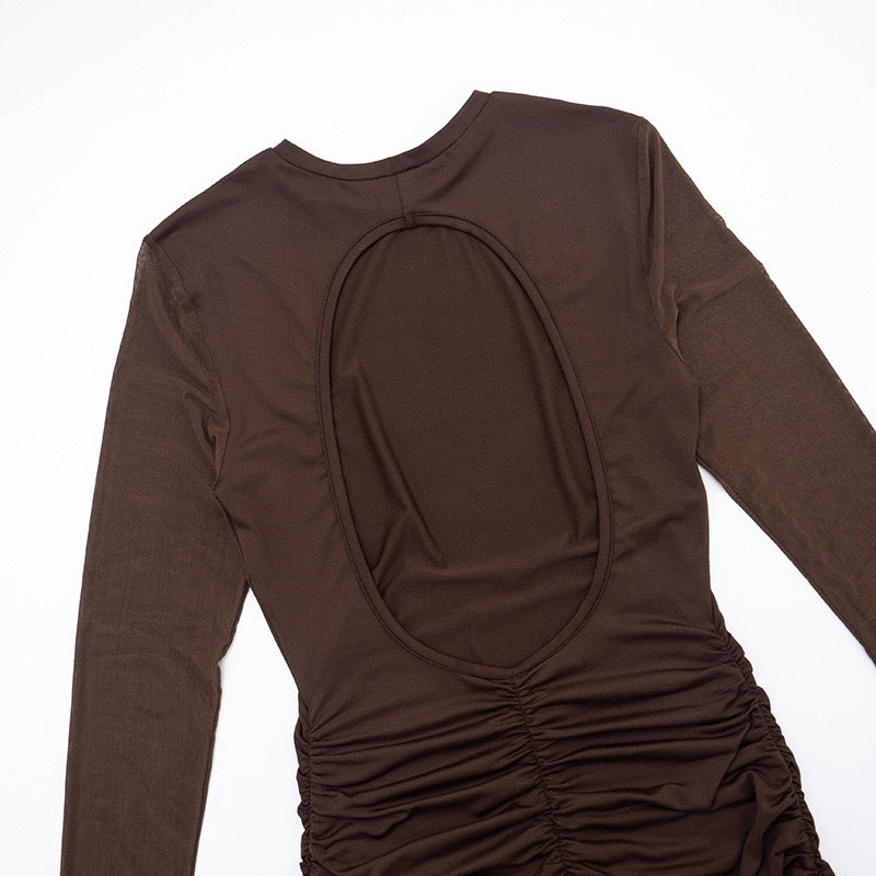 שמלת מיני בעיצוב כיווצים ושרוולי שיפון גב פתוח - רום