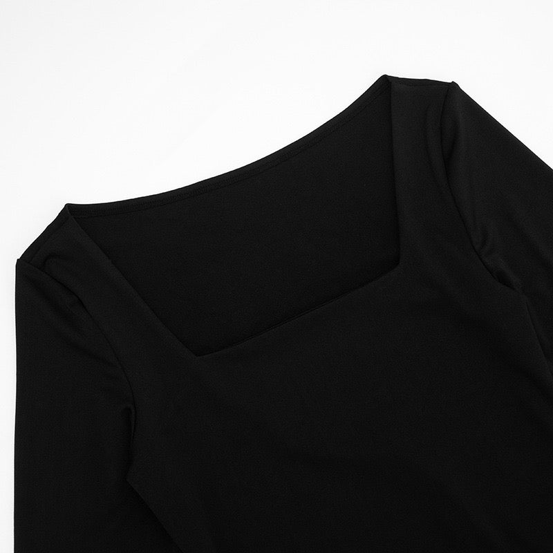 שמלת מיני בעיצוב קיפולי סאטן - צ׳ייס