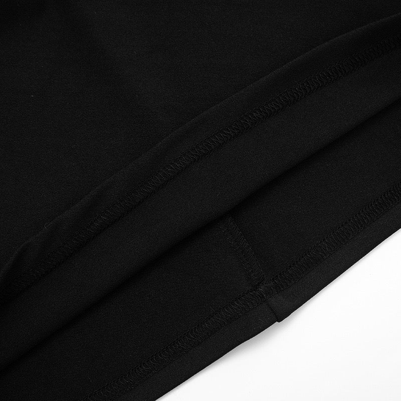 שמלת מיני בעיצוב אבזמים ופתחים  -  שרה אל