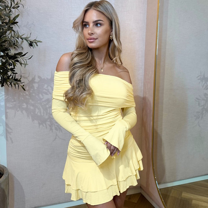 שמלת מיני מלמלה כתפיים חשופות בעיצוב כיווצים - ניני