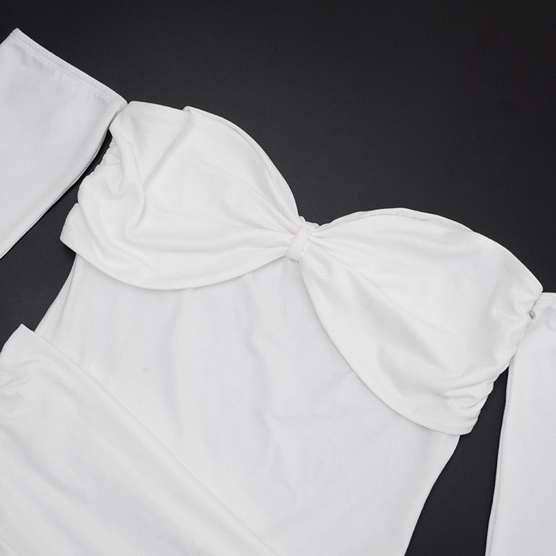 שמלת מקסי בעיצוב כתפיים חשופות וכיווצים - וולה