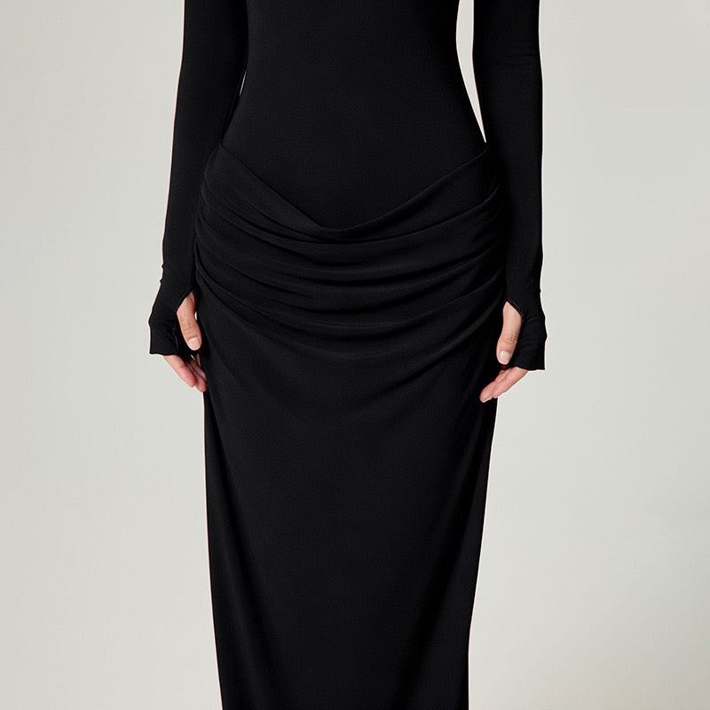 שמלת מקסי בעיצוב קיפולים - סולדד