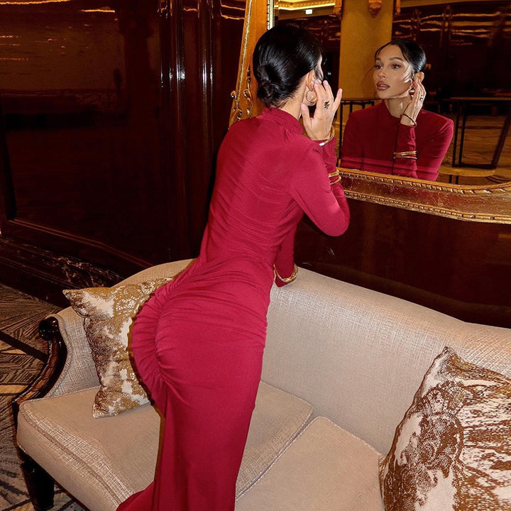 שמלת מקסי גולף בעיצוב כיווצים בגזרת בת הים - יסכה