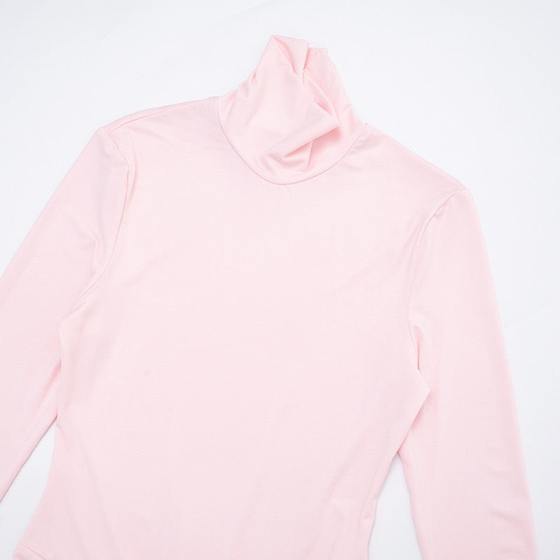 שמלת מקסי גולף בעיצוב קיפולים כיווצים ושסע  - רוזלי