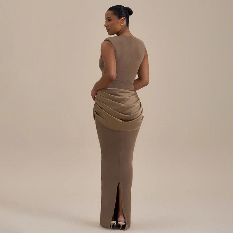 שמלת מקסי בעיצוב קיפולי סאטן - יולאן