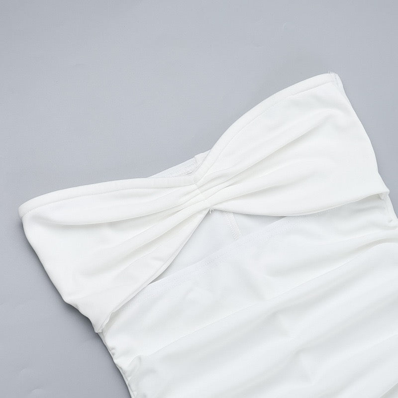 שמלת סטרפלס בעיצוב פתח - ג׳ונהה