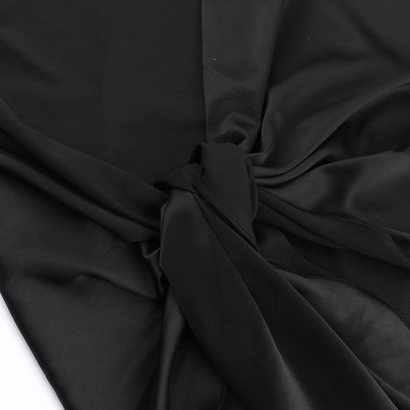 שמלת מקסי אלגנטית בעיצוב כתף חשופה בעיטור סאטן  - פלורן